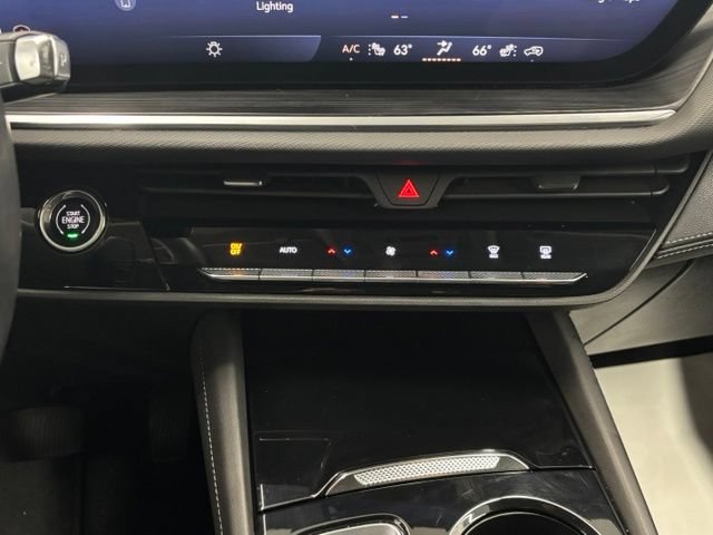 Used 2025 Buick Envision Preferred AWD/4WD image 36