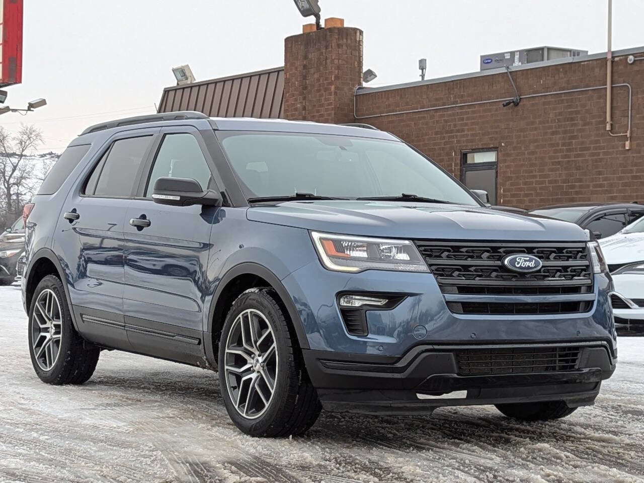 Used 2019 Ford Explorer Sport image 5