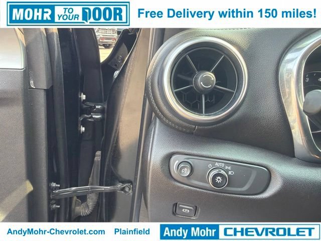 Used 2019 Chevrolet Blazer LT FWD image 13