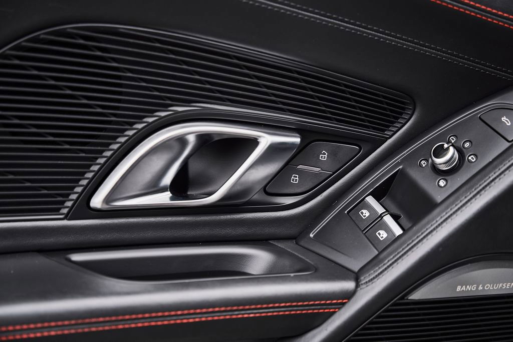 Used 2017 Audi R8 V10 plus AWD/4WD image 33