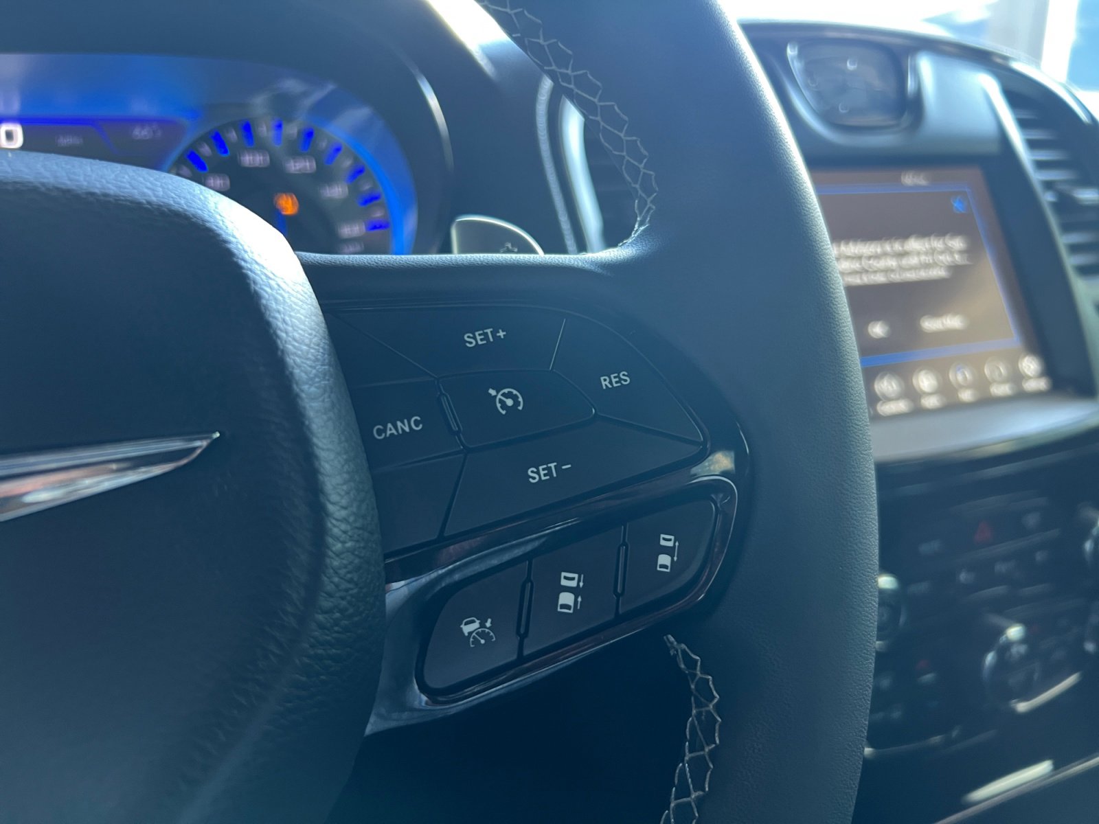 Used 2022 Chrysler 300 S w/ Safetytec Plus Group image 18