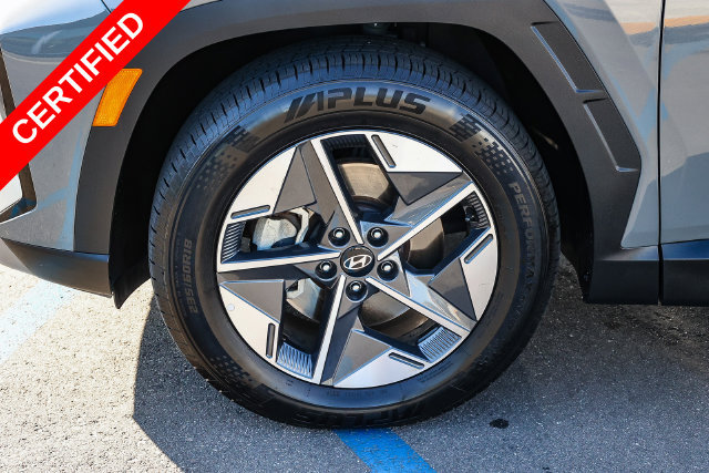 Certified 2025 Hyundai Tucson SEL FWD image 9