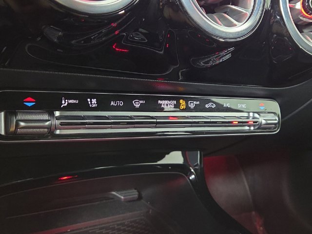Used 2025 Mercedes-Benz CLA 250 image 19