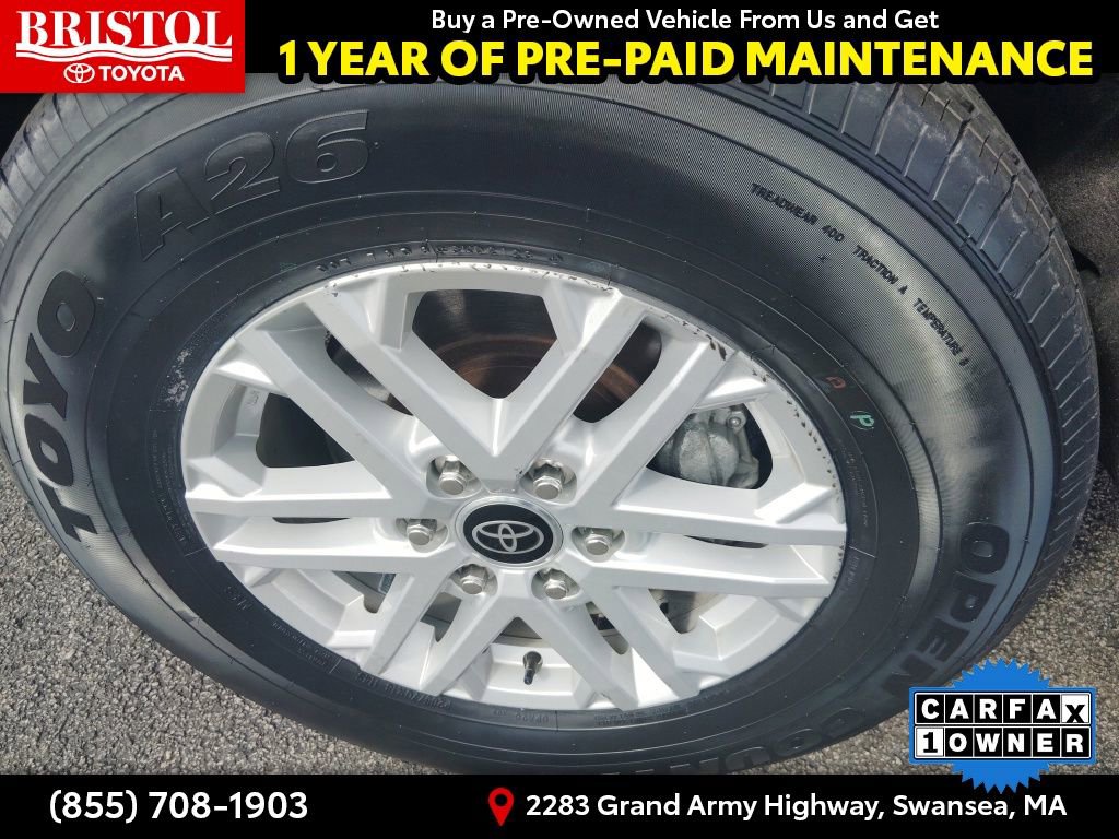 Used 2022 Toyota Tundra SR5 w/ SR5 Convenience Package image 15