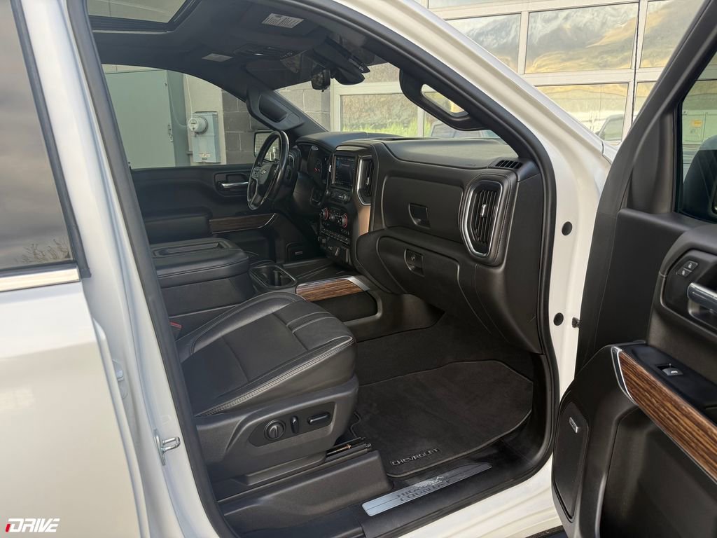 Used 2019 Chevrolet Silverado 1500 High Country w/ Technology Package image 22