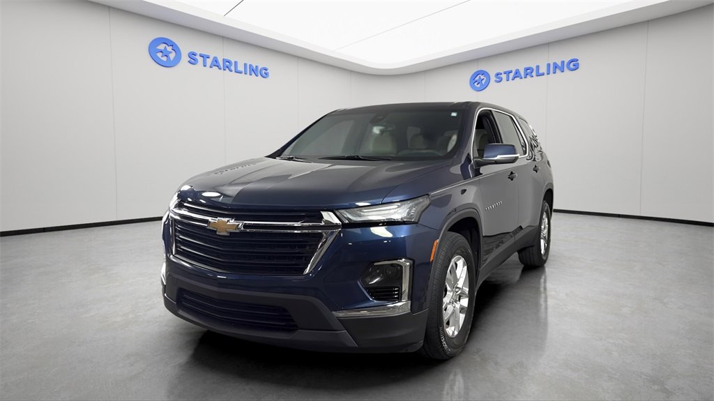 Used 2023 Chevrolet Traverse LS w/ Safety Package image 8