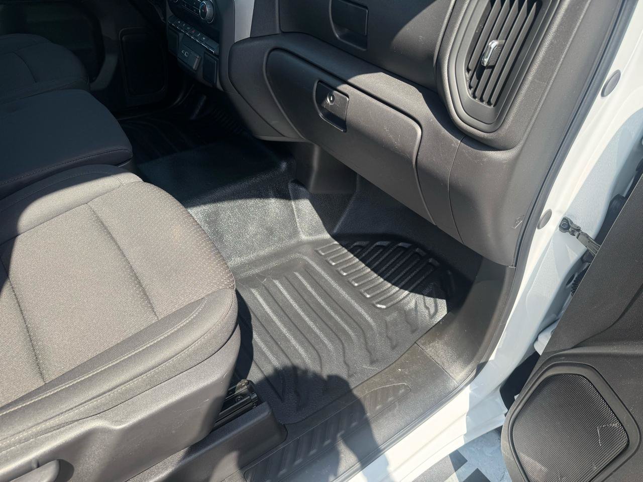Used 2025 Chevrolet Silverado 1500 W/T RWD image 17