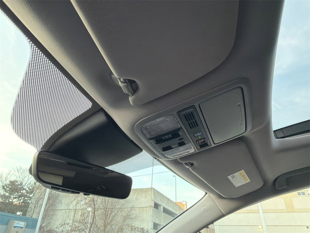 Used 2023 Honda Odyssey Touring image 35