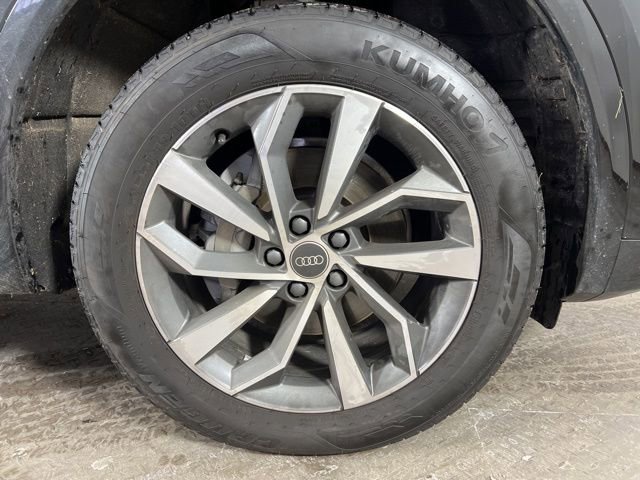 Certified 2023 Audi Q5 2.0T Premium Plus w/ Premium Plus Package image 9