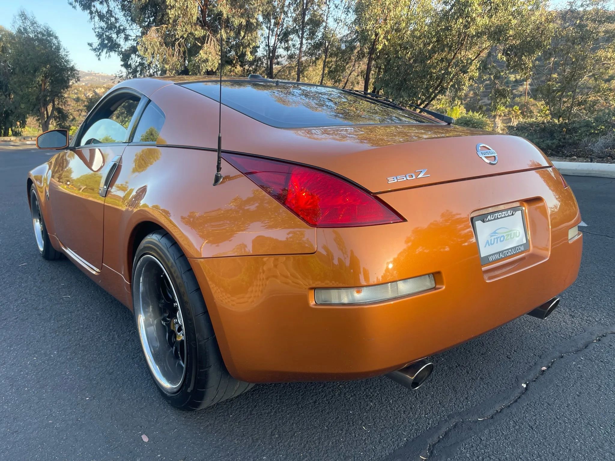 Used 2004 Nissan 350Z Touring image 3