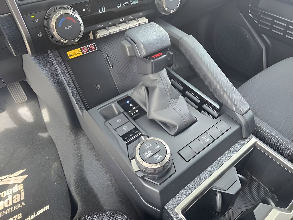 Used 2025 Toyota 4Runner TRD Off-Road image 19