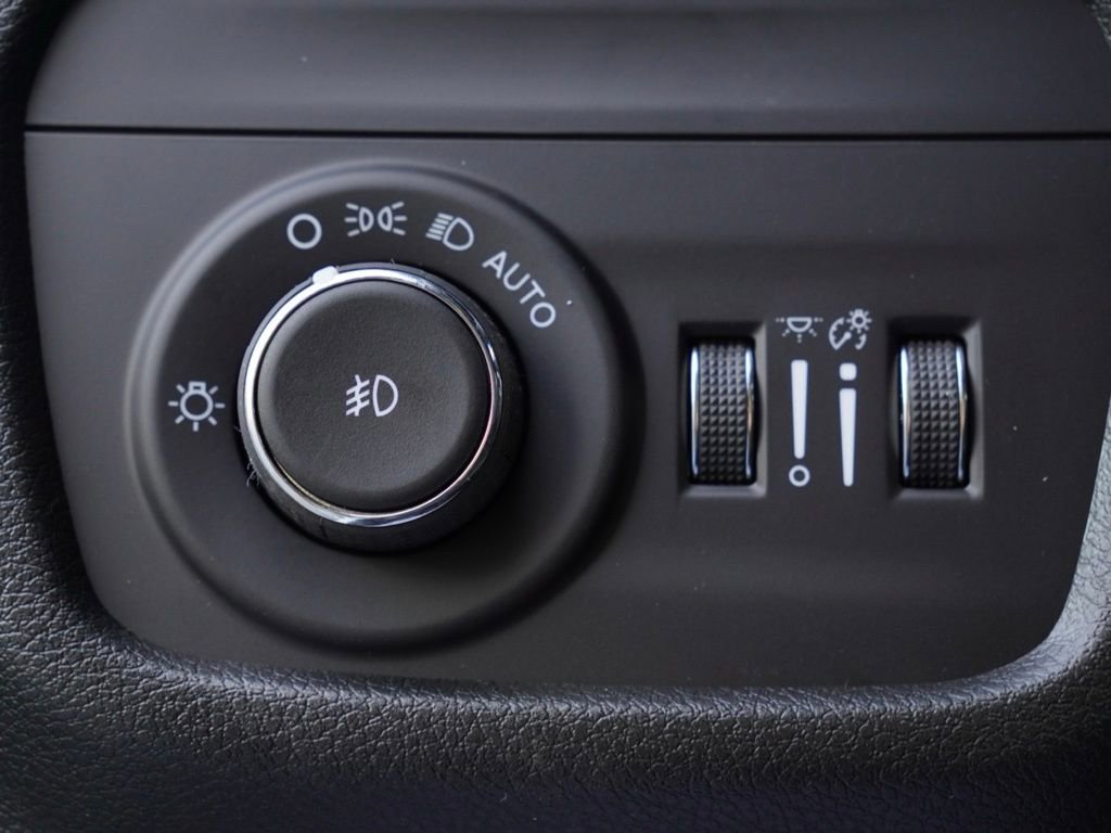 New 2025 Jeep Grand Cherokee L Limited w/ Black Appearance Package image 13