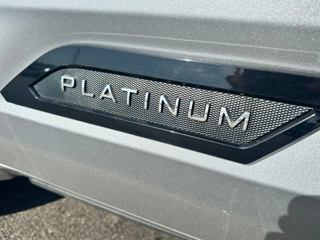 Used 2023 Toyota Tundra Platinum AWD/4WD image 5
