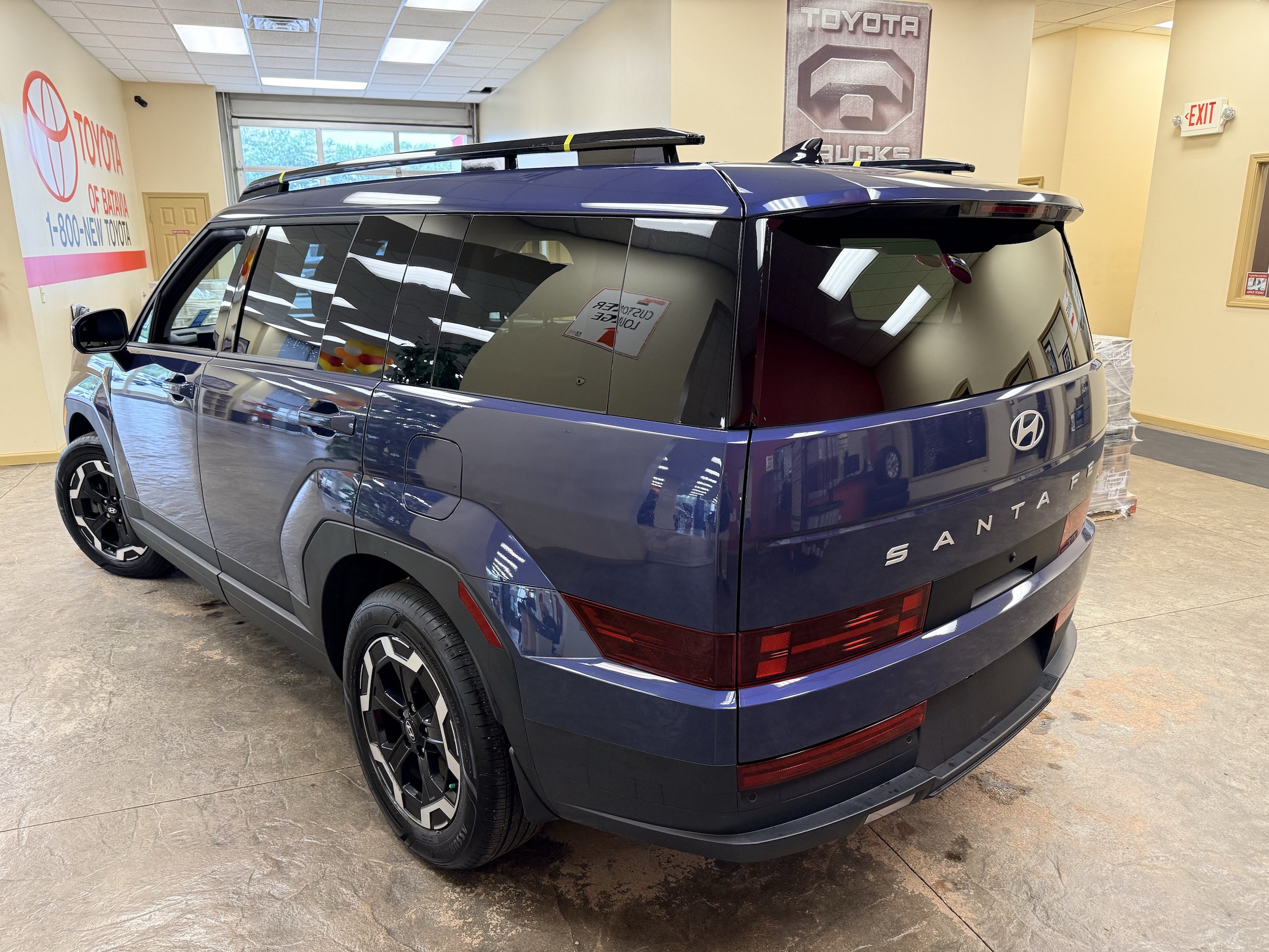 Used 2025 Hyundai Santa Fe SEL AWD/4WD image 7