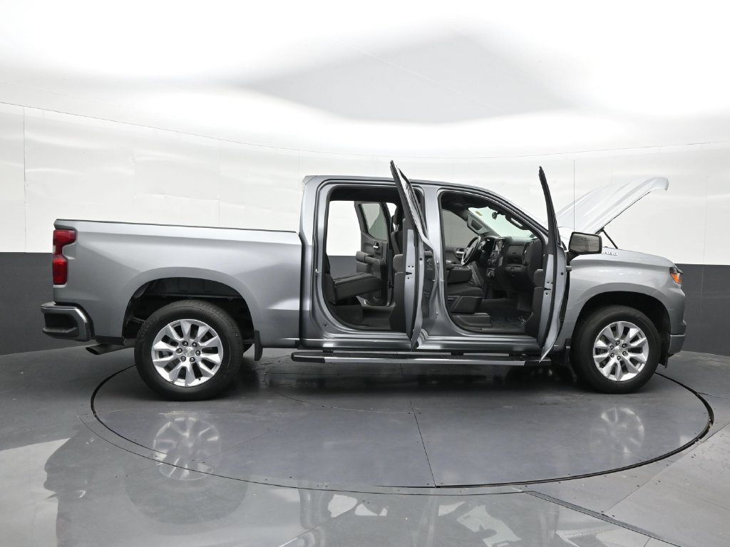 Used 2023 Chevrolet Silverado 1500 Custom RWD image 32