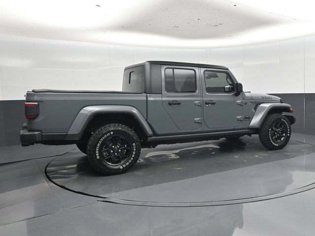 Used 2024 Jeep Gladiator Sport AWD/4WD image 3