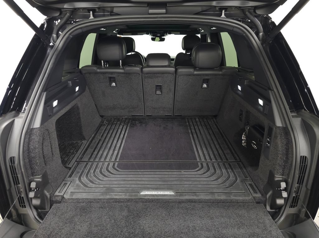 Certified 2026 Land Rover Range Rover SE AWD/4WD image 5