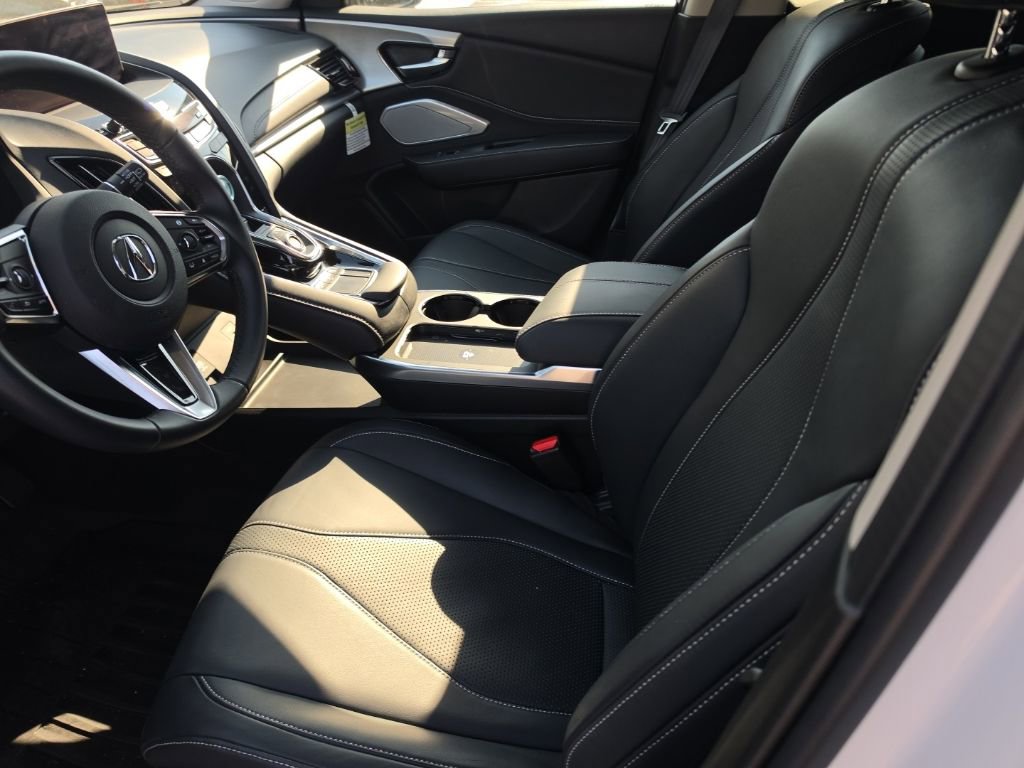 Used 2025 Acura RDX w/ Technology Package image 9