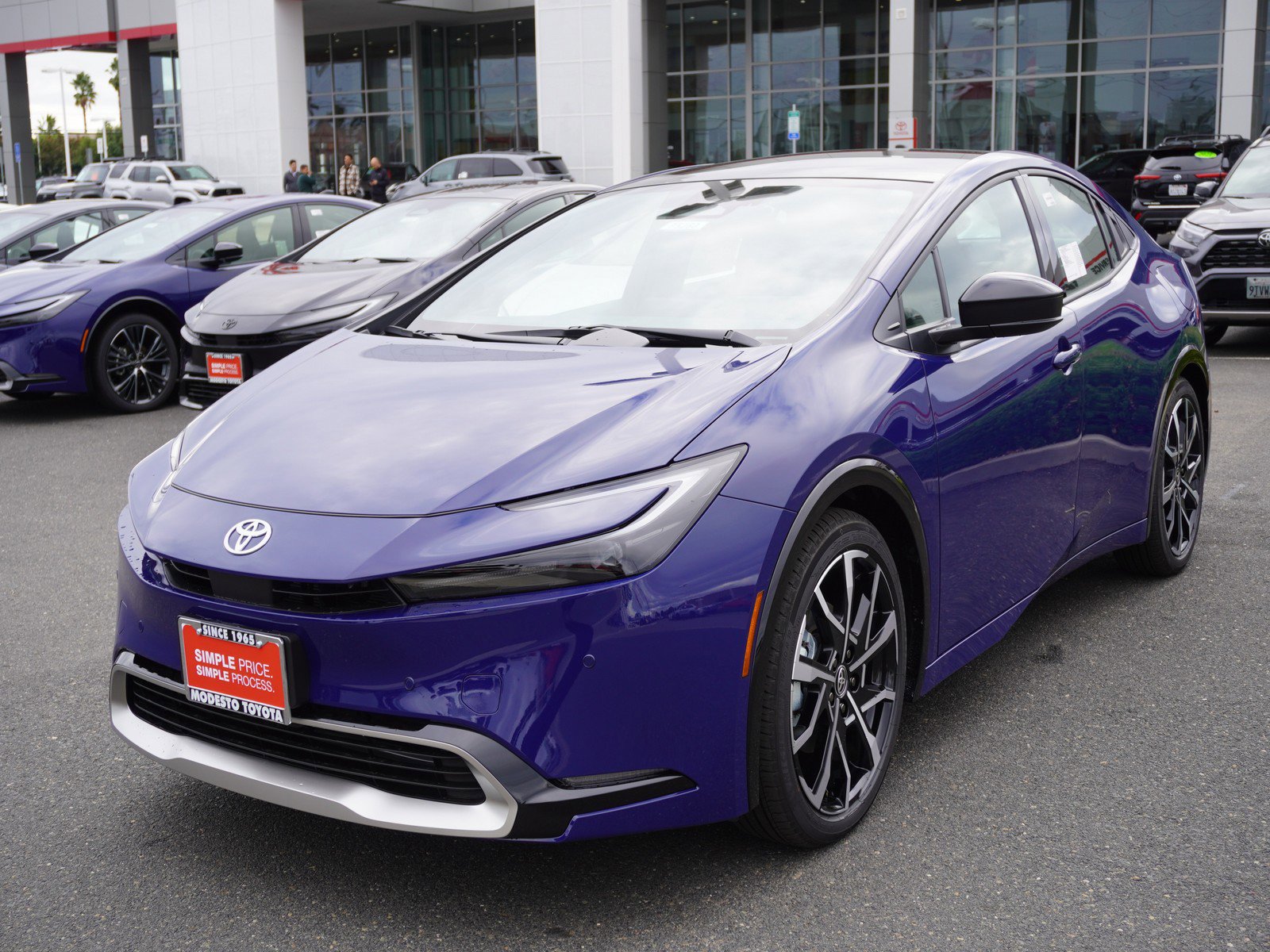 New 2026 Toyota Prius Plug-In Hybrid FWD image 7