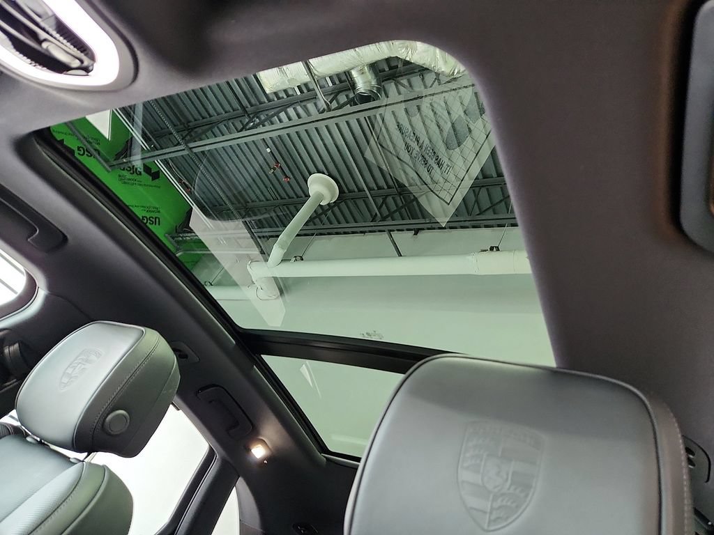 New 2026 Porsche Macan Turbo AWD/4WD image 14