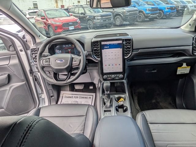 Used 2025 Ford Ranger Lariat w/ Black Appearance Package AWD/4WD image 21