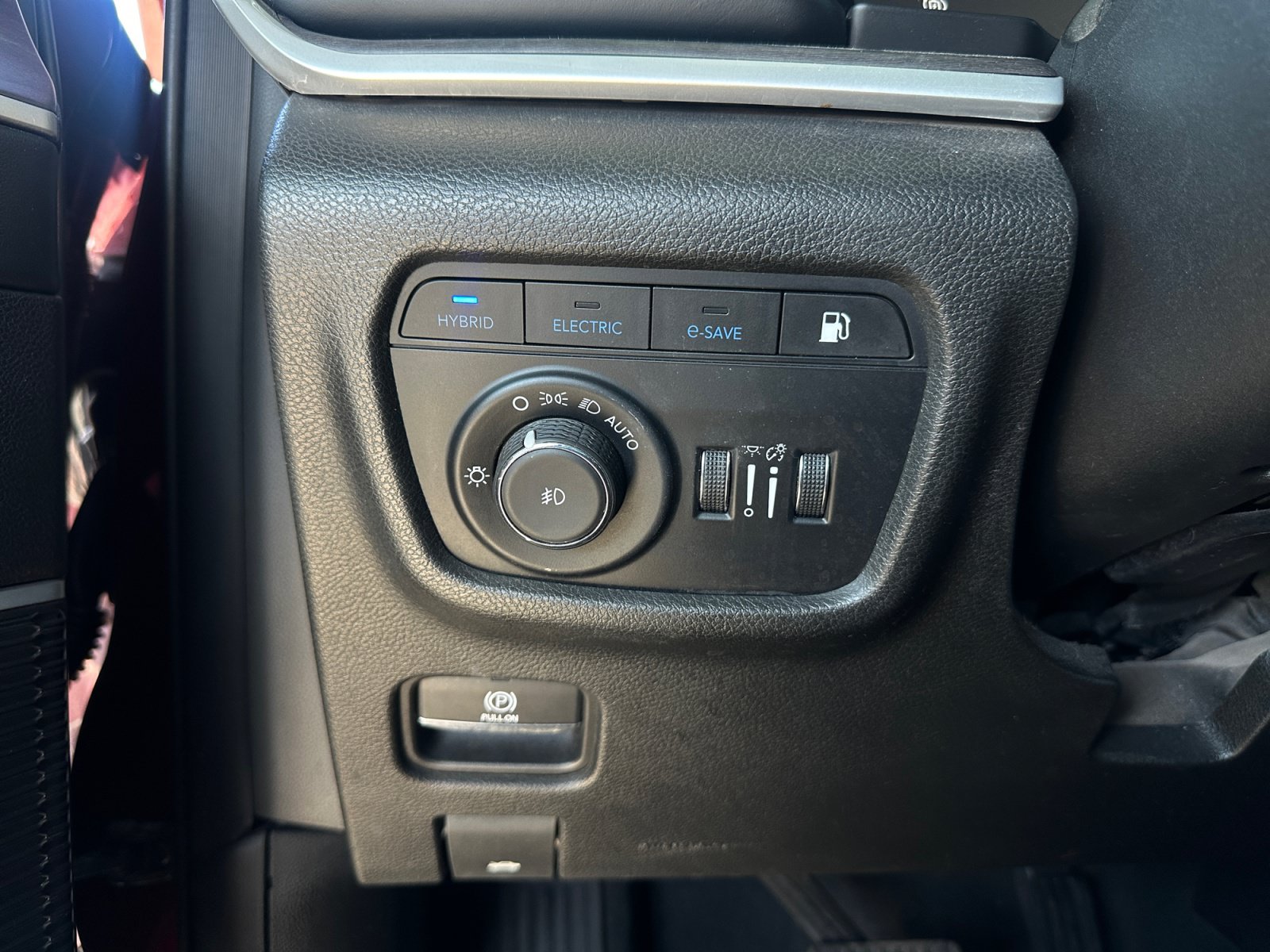 Used 2022 Jeep Grand Cherokee Limited 4xe AWD/4WD image 17
