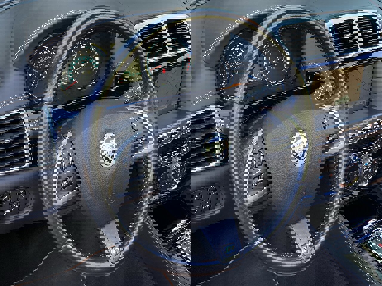 Used 2014 Jaguar XKR R image 20