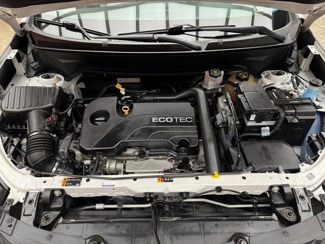 Used 2018 Chevrolet Equinox LT image 29