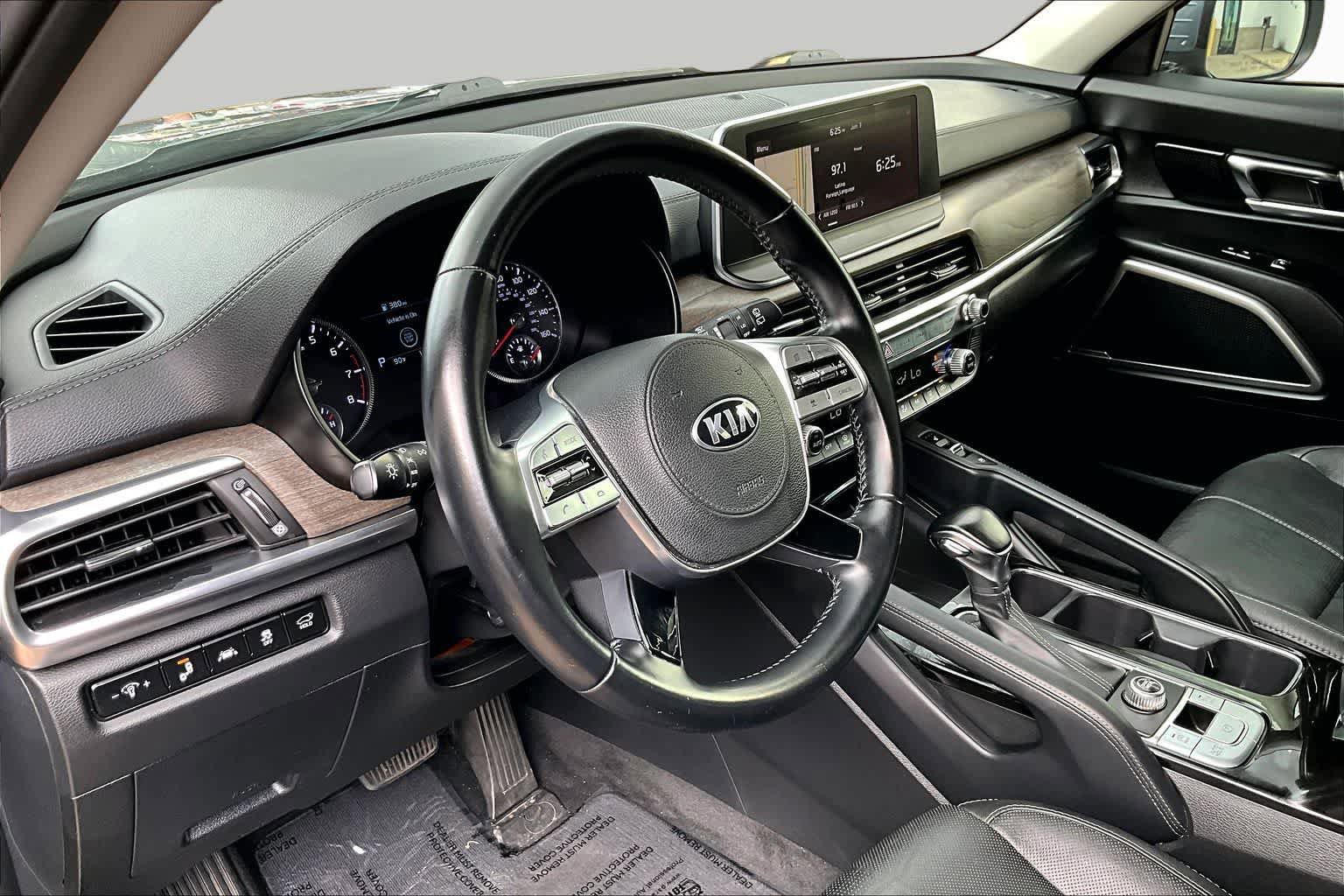 Used 2020 Kia Telluride EX w/ EX Premium Package FWD image 18