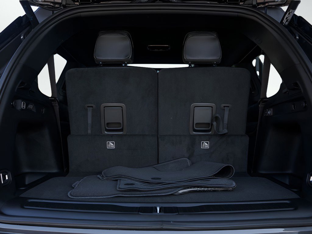 New 2025 Jeep Grand Cherokee L Limited w/ Trailer Tow Package image 7