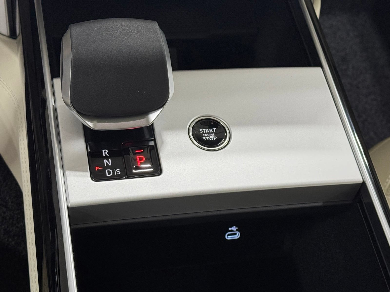 New 2026 Land Rover Range Rover SE AWD/4WD image 22
