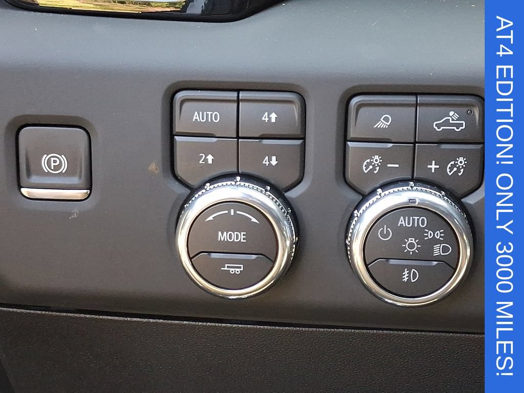 Used 2026 GMC Sierra 2500 AT4 w/ AT4 Premium Plus Package AWD/4WD image 27