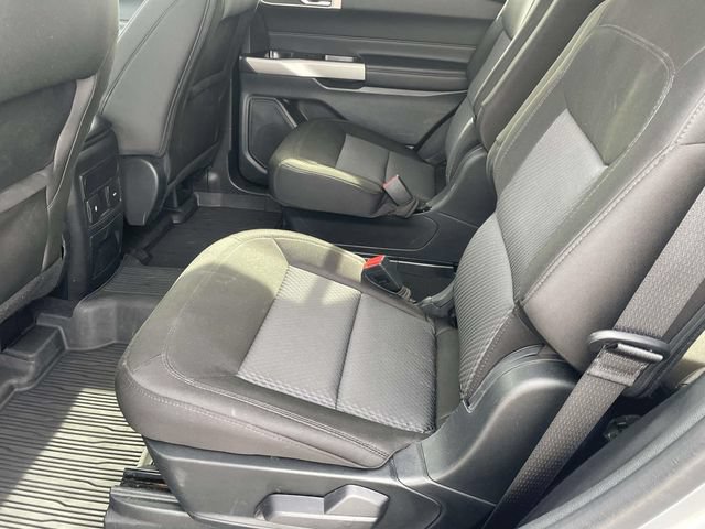 Used 2023 Ford Explorer XLT RWD image 12