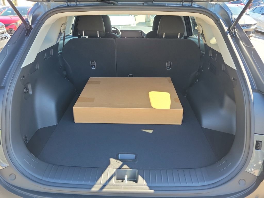 New 2026 Kia Sportage LX FWD image 14