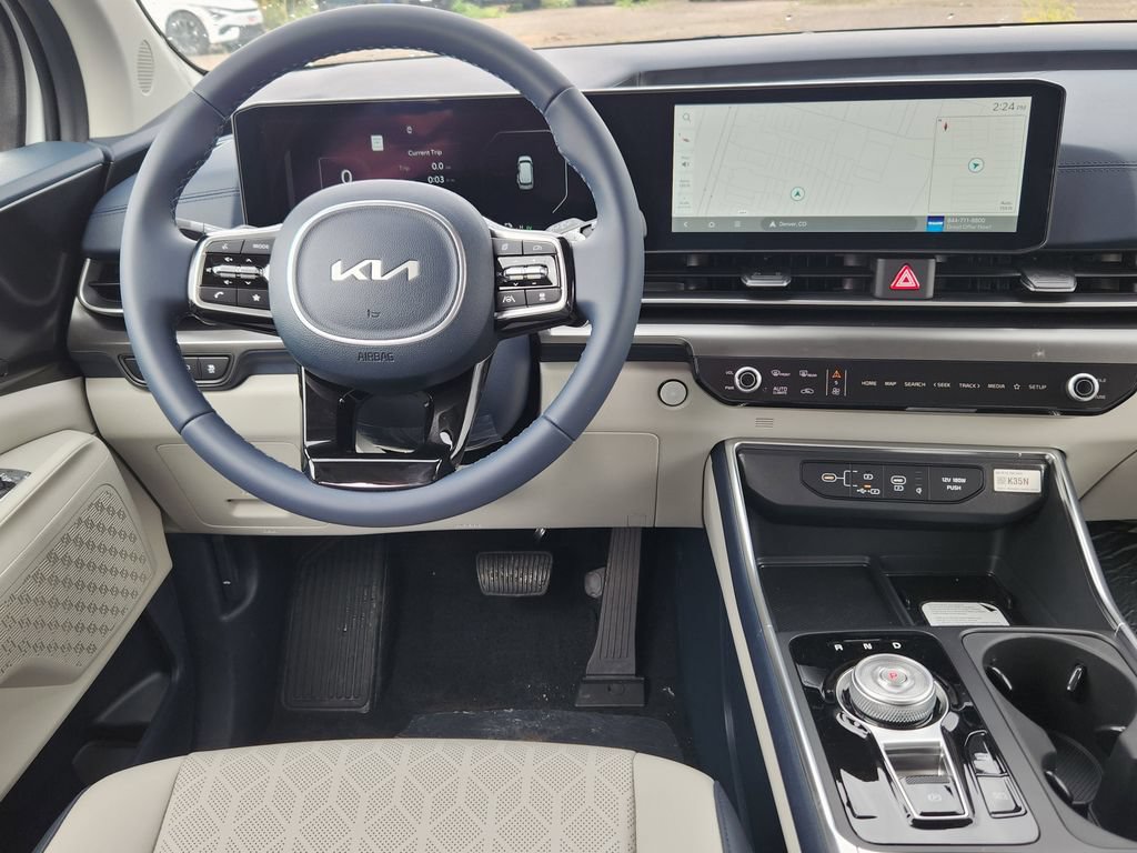 New 2026 Kia Carnival SX w/ SX Dark Edition Package FWD image 9