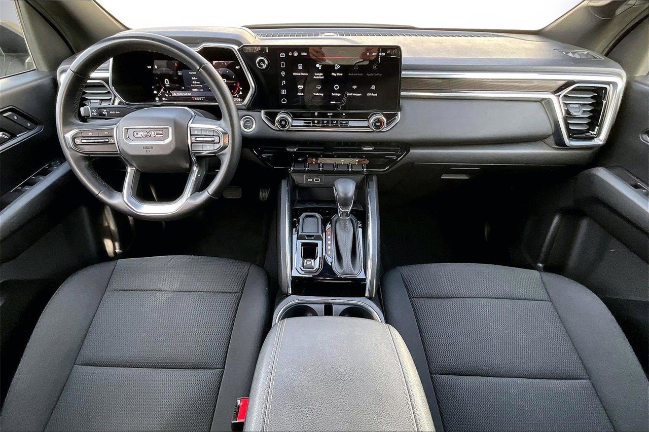 Used 2024 GMC Canyon Elevation w/ Trailering Package image 15