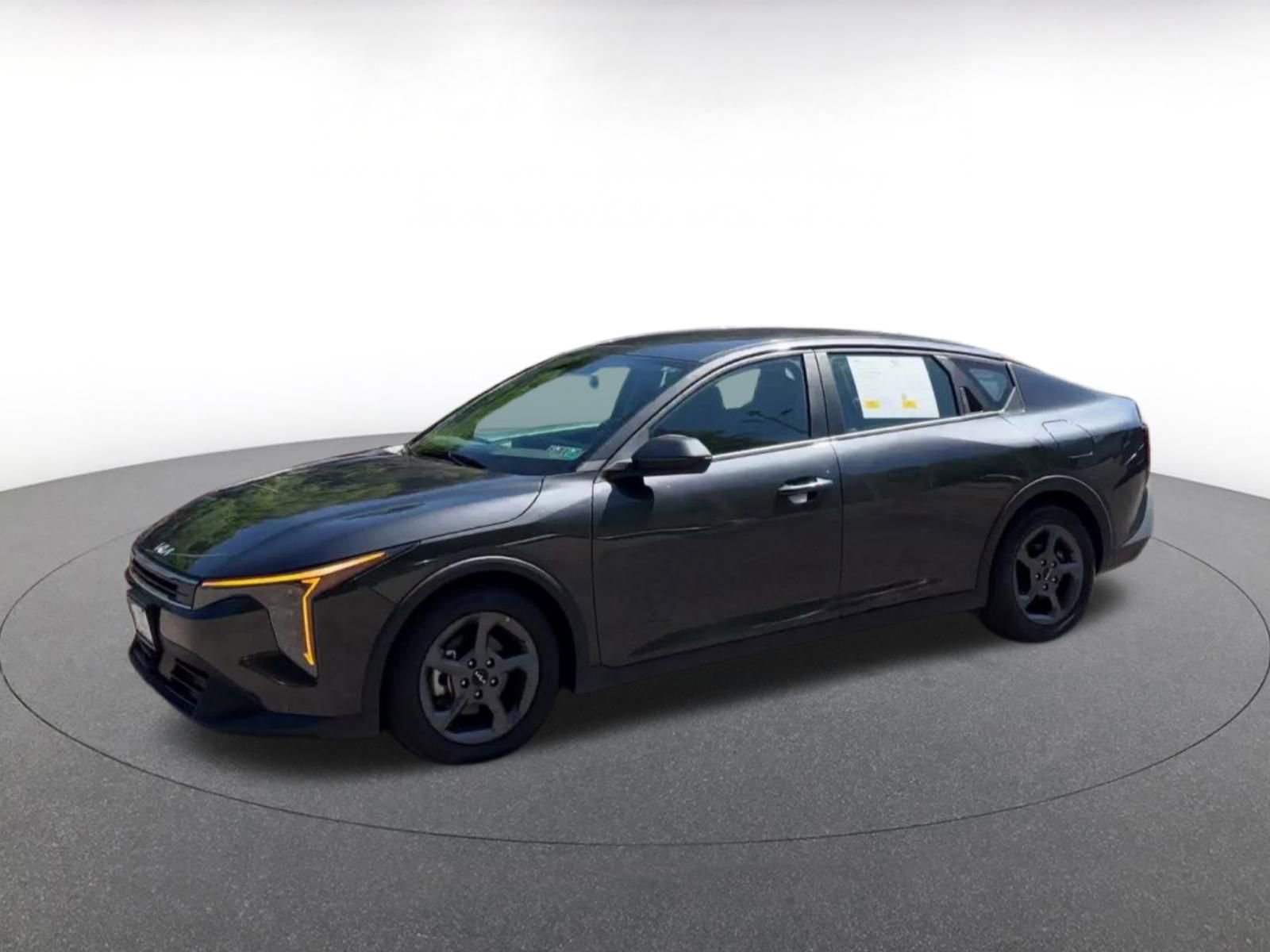Used 2025 Kia K4 FWD image 8