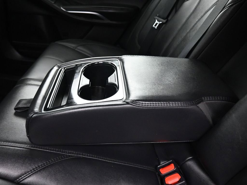 Used 2022 Toyota Avalon XLE w/ Moonroof Package image 32