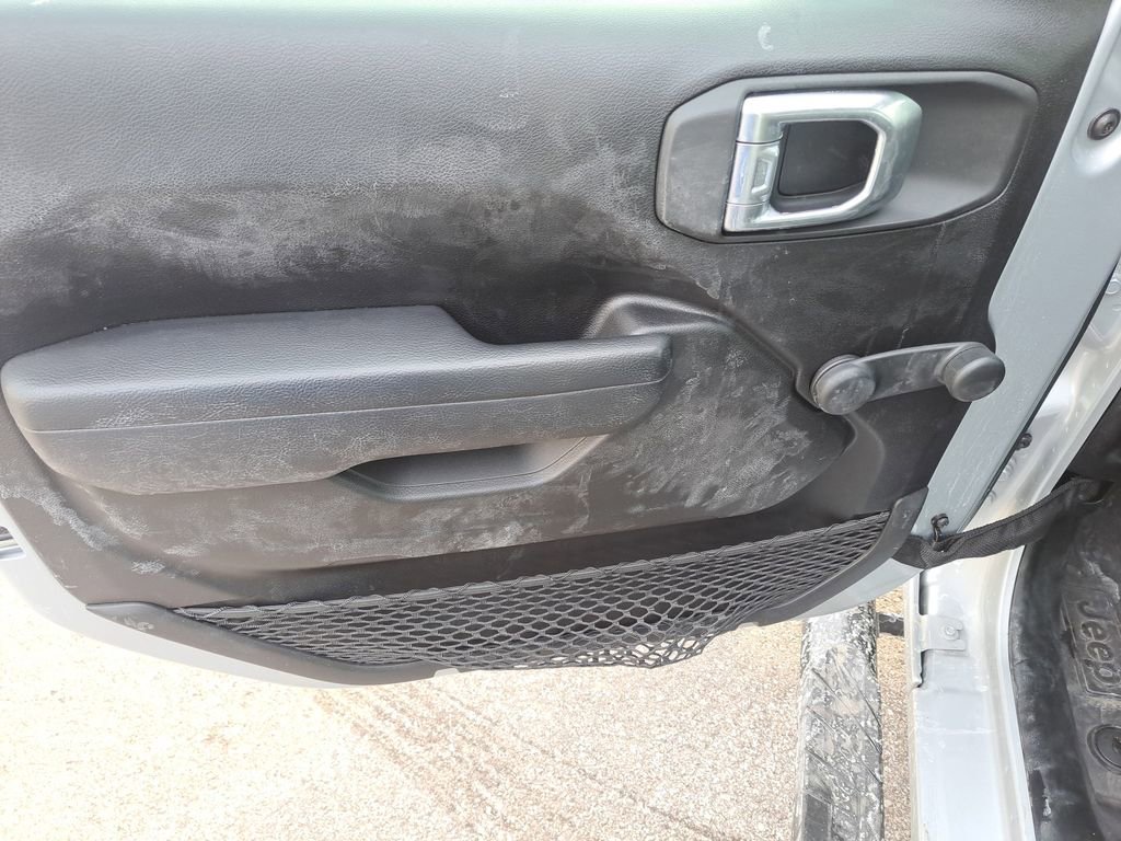 Used 2024 Jeep Wrangler Sport image 18