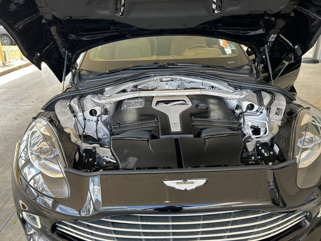 Used 2023 Aston Martin DBX AWD/4WD image 12