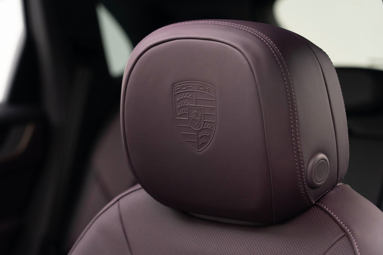 Certified 2025 Porsche Cayenne E-Hybrid image 20