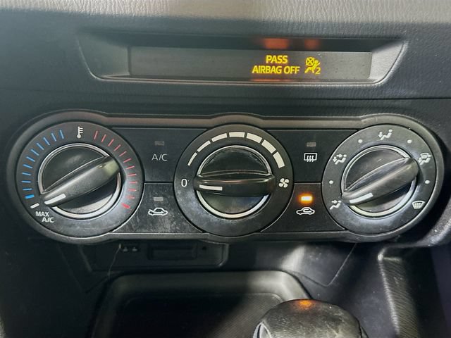 Used 2015 MAZDA MAZDA3 i Touring FWD image 18