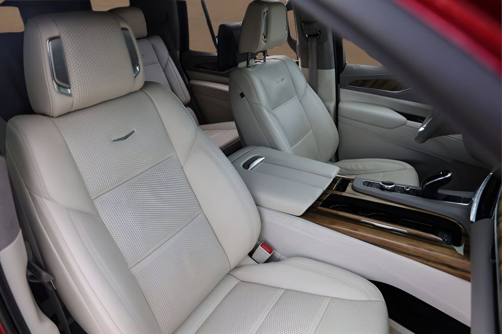 Used 2021 Cadillac Escalade Sport Platinum image 35