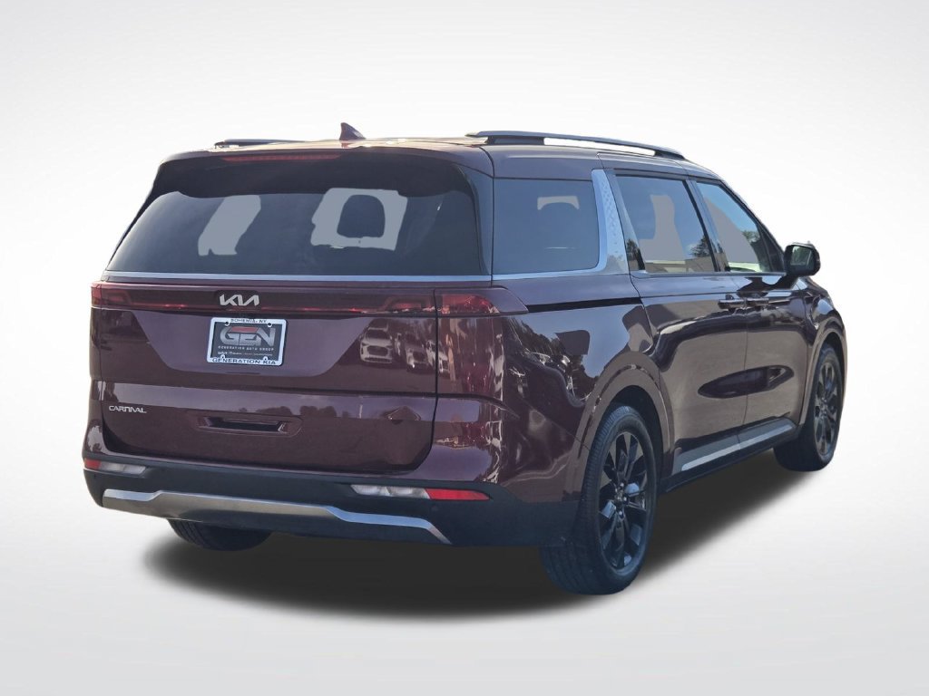 Certified 2024 Kia Carnival SX FWD image 4