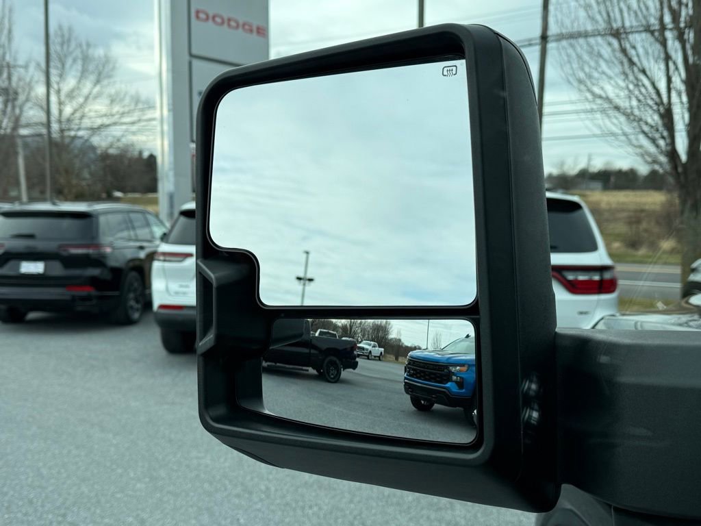 Used 2022 GMC Sierra 1500 AT4 image 12