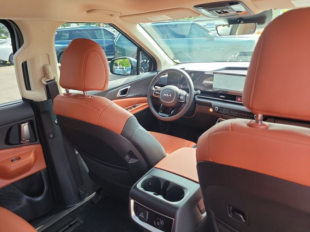 New 2026 Kia Carnival SX FWD image 13
