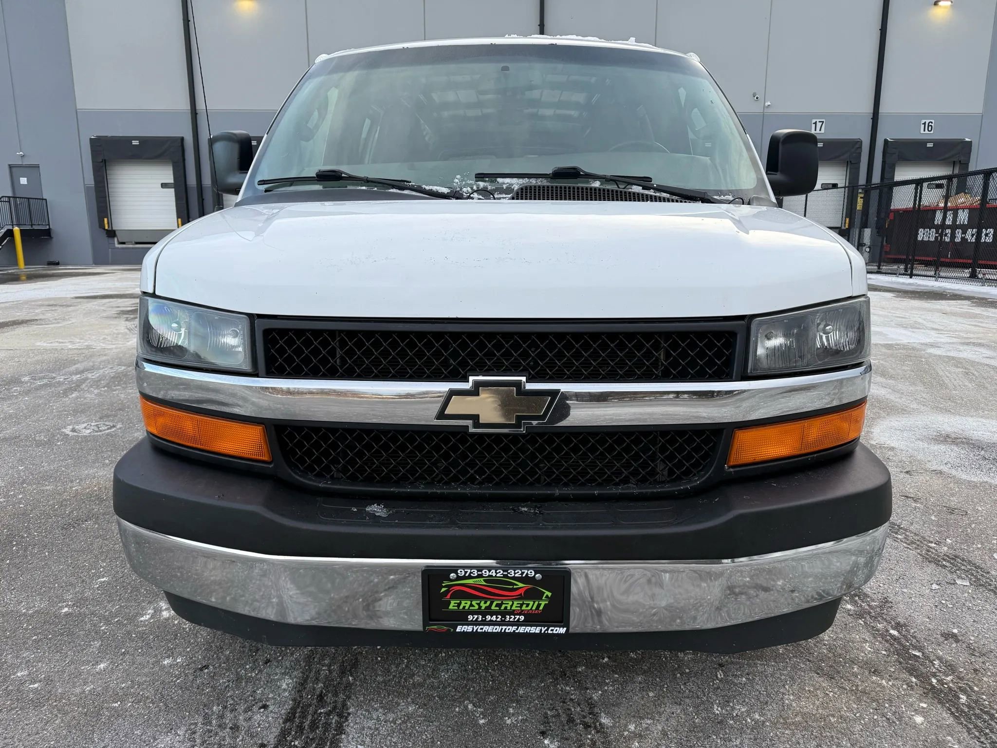 Used 2017 Chevrolet Express 3500 image 14