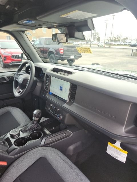 New 2025 Ford Bronco 4-Door AWD/4WD image 21