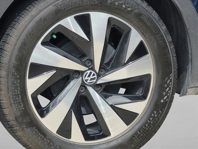 Used 2023 Volkswagen ID.4 Pro RWD image 9