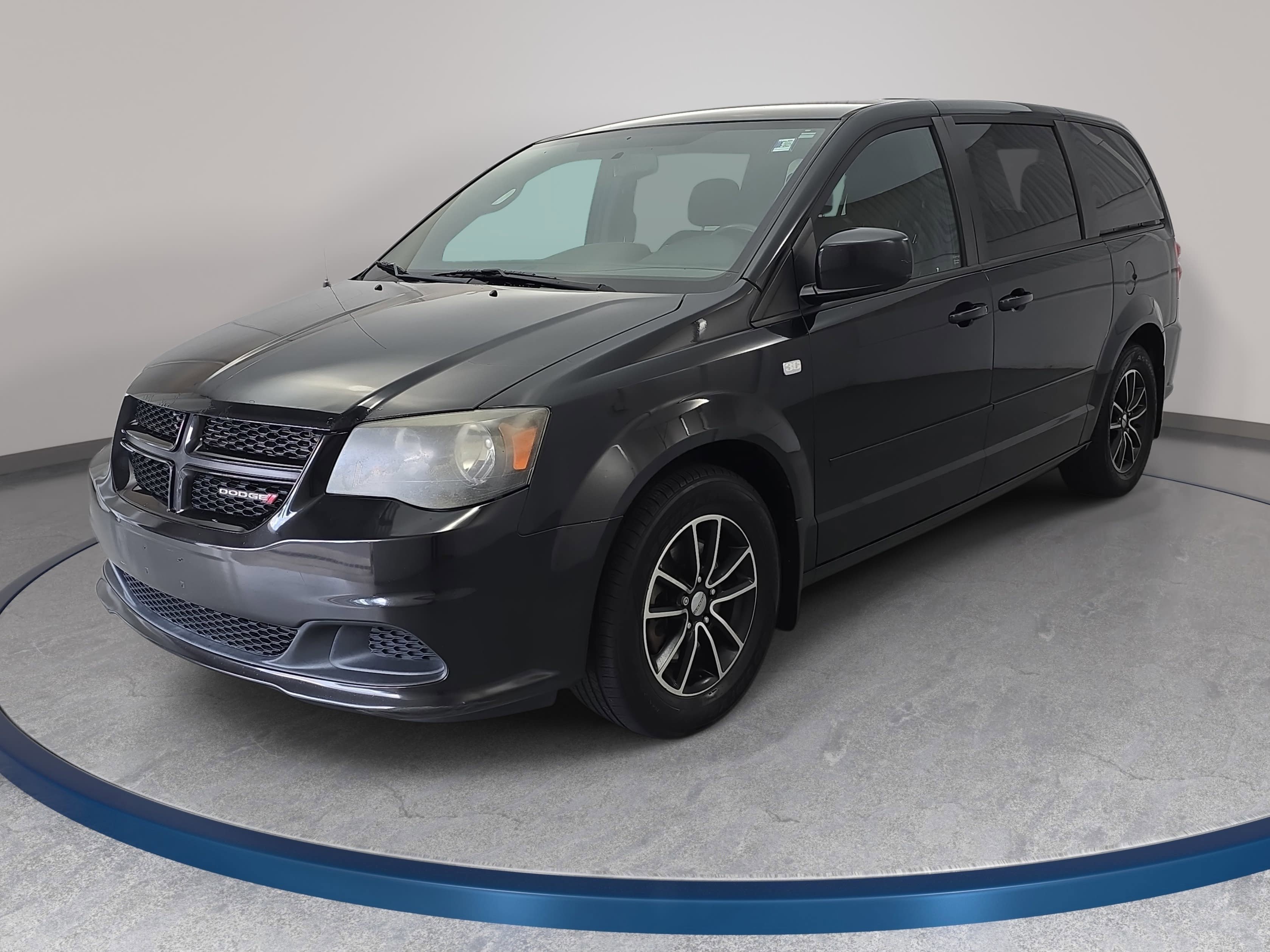 Used 2014 Dodge Grand Caravan SE FWD image 1